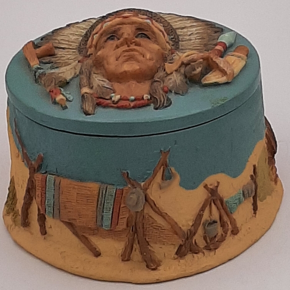 Vintage 1995 Great Spirits Great Chief Resin Detailed Scene Trinket Box Keepsake - Picture 3 of 8